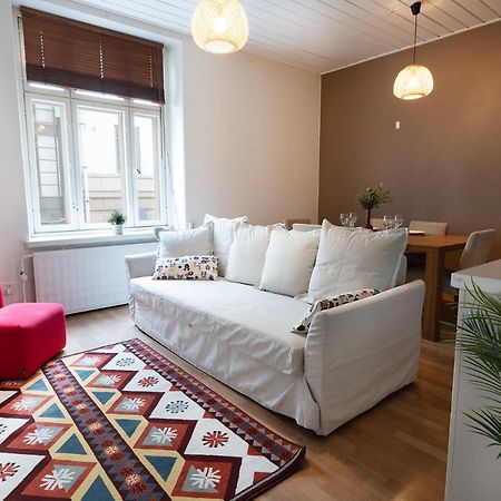 2Ndhomes Central 1Br Apartment With Great Location By Kaisaniemi Park Helsinki Bagian luar foto