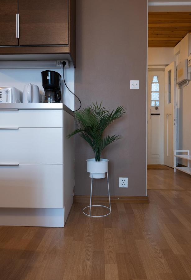 2Ndhomes Central 1Br Apartment With Great Location By Kaisaniemi Park Helsinki Bagian luar foto