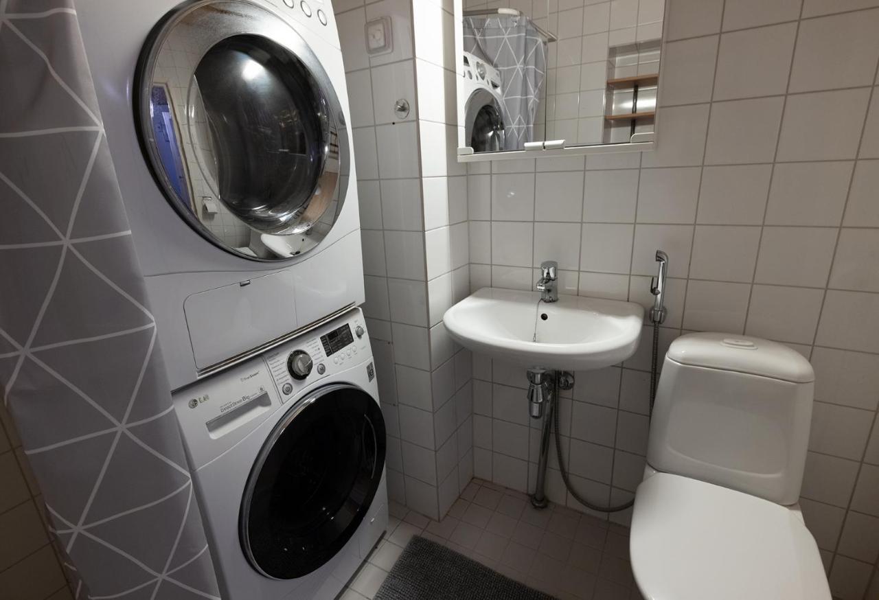 2Ndhomes Central 1Br Apartment With Great Location By Kaisaniemi Park Helsinki Bagian luar foto